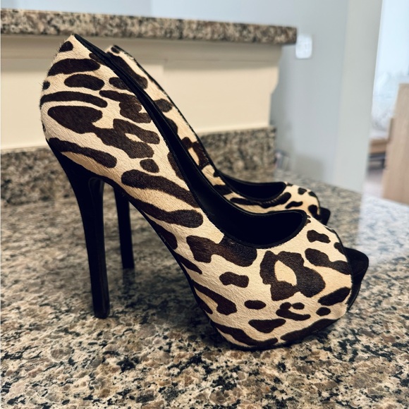 Aldo Leopard Print Platform Heel - Picture 3 of 7
